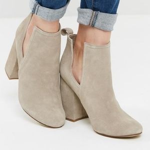 Steve Madden boots women's size 10 cream suede cutout booties